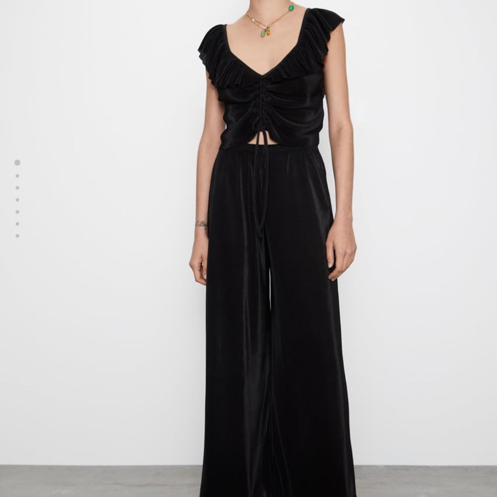 NEW Zara Pleated Top with Ruffles